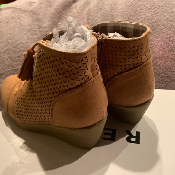 Girls report size 1 lace up boot microsuede - Picture 5 of 11